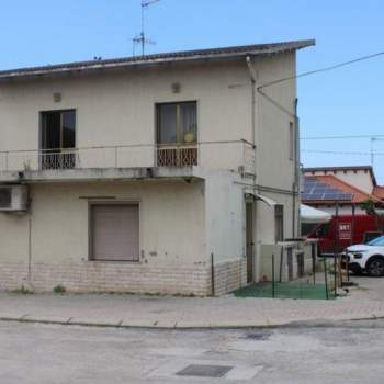 Appartamento in vendita a Collecorvino (Pescara)