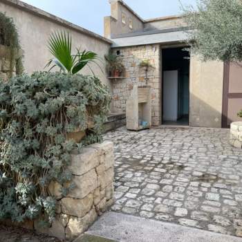 Casa singola in vendita a Santa Croce Camerina (Ragusa)