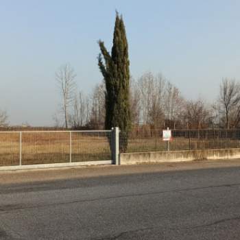 Terreno in vendita a Erbè (Verona)