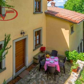 Casa a schiera in vendita a Loro Ciuffenna (Arezzo)