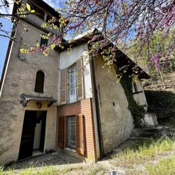Casa singola in vendita a Cisterna d'Asti (Asti)
