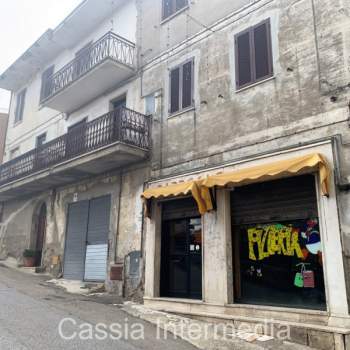 Negozio in vendita a Castel Sant'Elia (Viterbo)