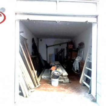 Garage in vendita a Terranuova Bracciolini (Arezzo)