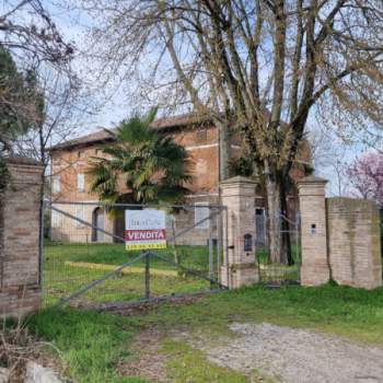 Rustico in vendita a Correggio (Reggio nell'Emilia)