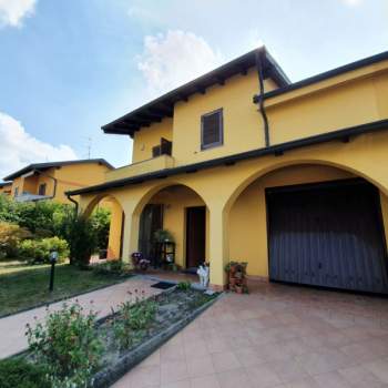 Villa in vendita a Villanova Monferrato (Alessandria)