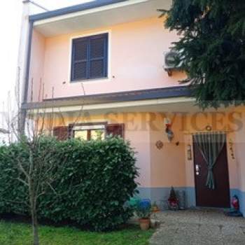 Villa in vendita a Garlasco (Pavia)