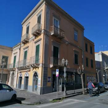 Palazzo in vendita a Milazzo (Messina)
