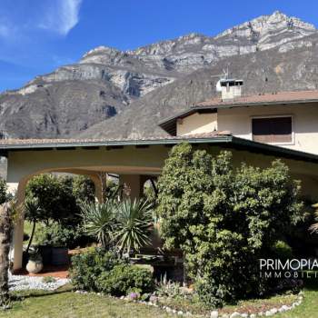 Villa in vendita a Ala (Trento)