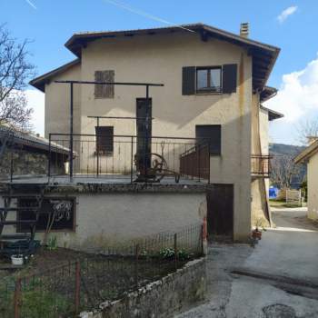 Casa a schiera in vendita a Altopiano della Vigolana (Trento)
