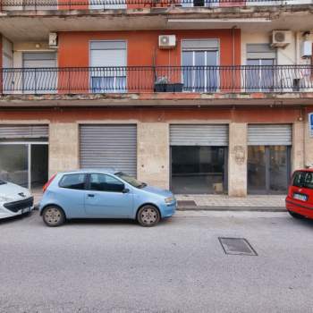 Negozio in vendita a Milazzo (Messina)