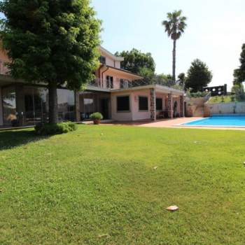 Villa in vendita a Sacrofano (Roma)