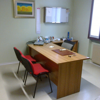 Ambulatorio medico o altre attivit&agrave; commerciali.