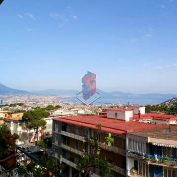 Appartamento in affitto a Napoli (Napoli)