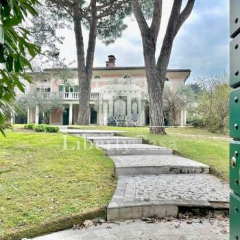 Villa in vendita a Rodengo Saiano (Brescia)