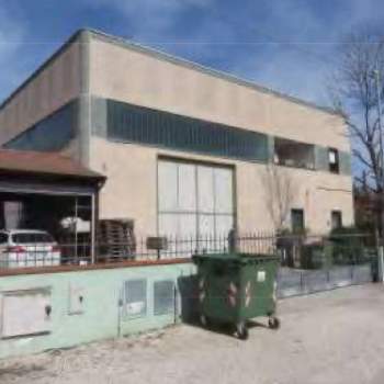 Laboratorio in vendita a Viadana (Mantova)