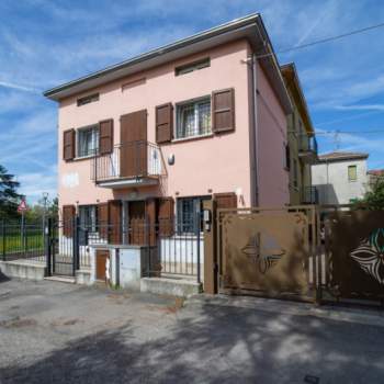 Villa in vendita a Fidenza (Parma)