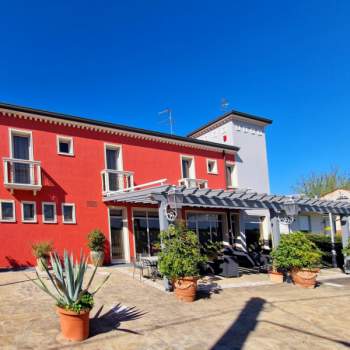 Hotel - albergo in vendita a Stanghella (Padova)