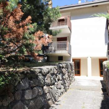 Appartamento in vendita a Challand-Saint-Anselme (Valle d'Aosta/Vallée d'Aoste)