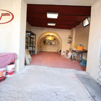 Magazzino in vendita a Montevarchi (Arezzo)