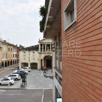 Ufficio in vendita a Soragna (Parma)