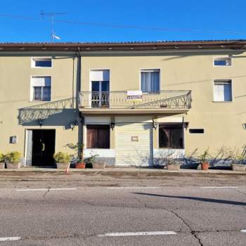 Casa singola in vendita a Novi di Modena (Modena)