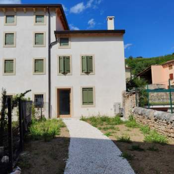 Casa a schiera in vendita a Grezzana (Verona)