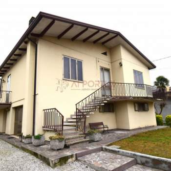 Casa singola in vendita a Legnaro (Padova)