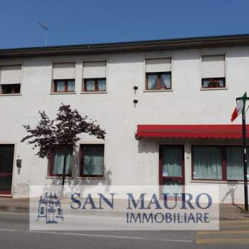 Palazzo in vendita a Bolzano Vicentino (Vicenza)