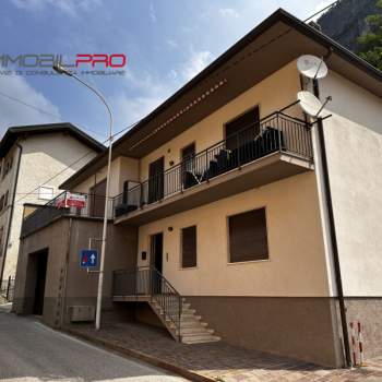 Appartamento in vendita a Valdastico (Vicenza)