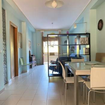Appartamento in vendita a Giardini-Naxos (Messina)