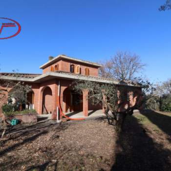 Villa in vendita a Bucine (Arezzo)