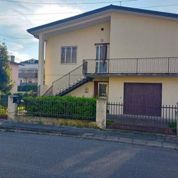 Casa singola in vendita a Selvazzano Dentro (Padova)