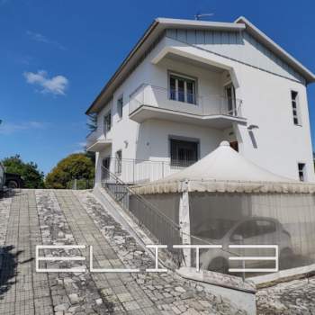 Casa singola in vendita a Osimo (Ancona)