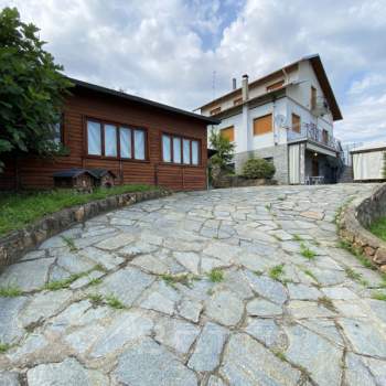 Villa in vendita a Gattinara (Vercelli)