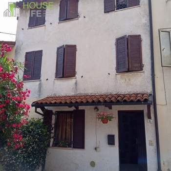 Casa a schiera in vendita a Torrebelvicino (Vicenza)