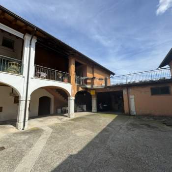 Appartamento in vendita a Roè Volciano (Brescia)