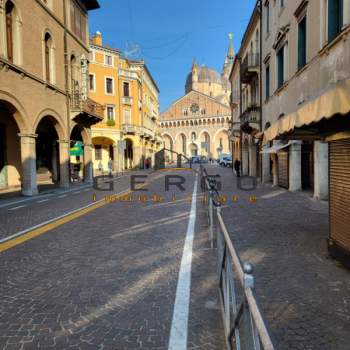 Negozio in vendita a Padova (Padova)