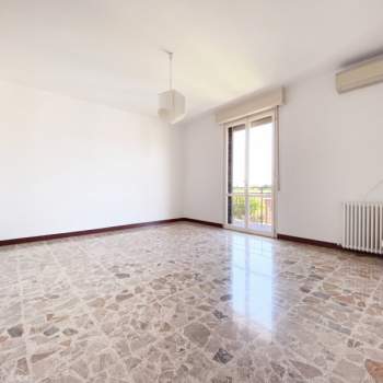 Appartamento in vendita a Medolla (Modena)
