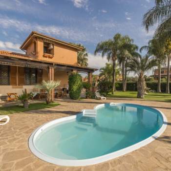 Villa in vendita a Roma (Roma)