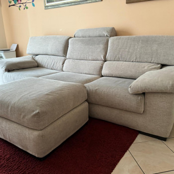 Vendo divano usato come nuovo 