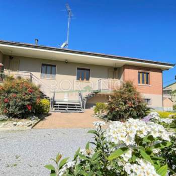 Villa in vendita a Priocca (Cuneo)