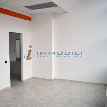Ufficio in affitto a Milano (Milano)