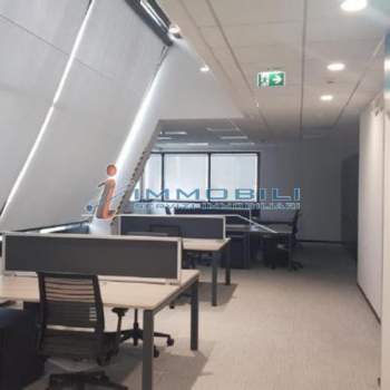 Ufficio in affitto a Milano (Milano)