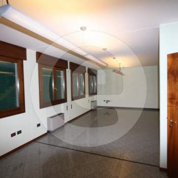 Ufficio in affitto a Camposampiero (Padova)