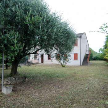 Rustico in vendita a Veggiano (Padova)