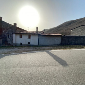 Porzione generose dimensioni con giardino - V1431