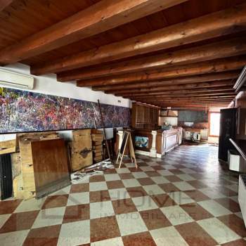 Negozio in vendita a Montagnana (Padova)