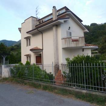 Casa singola in vendita a Sangineto (Cosenza)