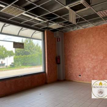 Negozio in vendita a Monselice (Padova)