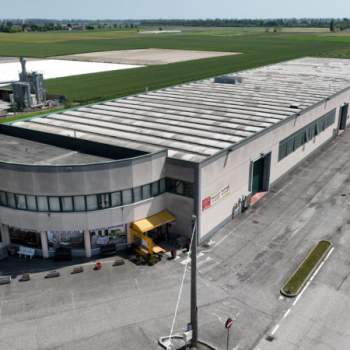 Capannone in vendita a Casale di Scodosia (Padova)